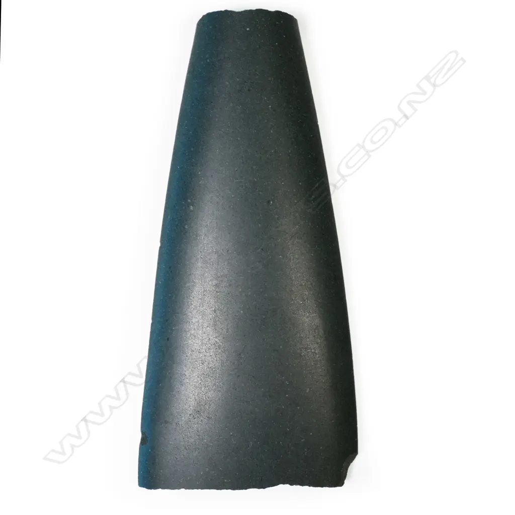 A pre-European Māori large patu onewa blade section Image 1++